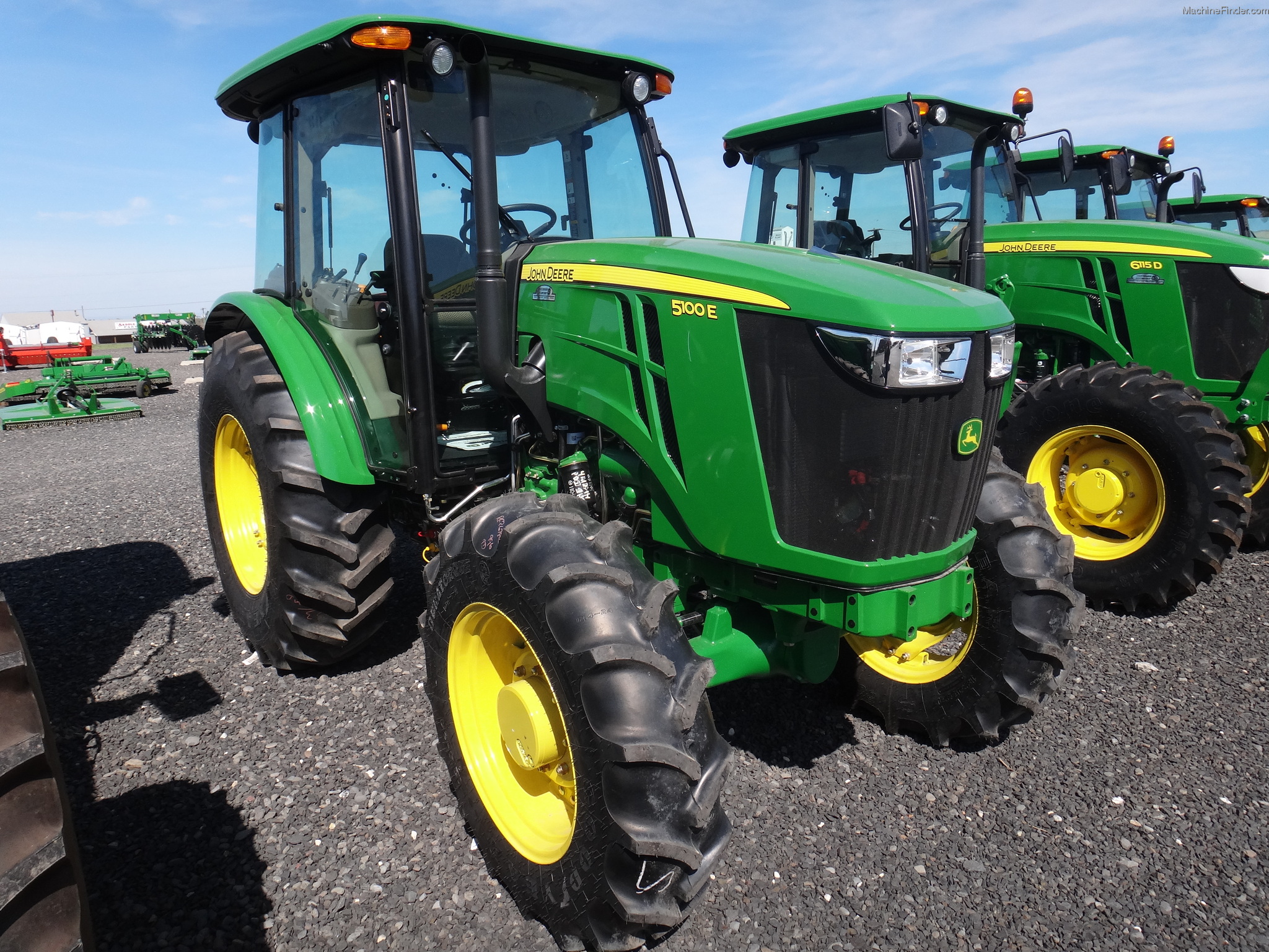 2014 John Deere 5100E Tractors Utility (40100hp) John Deere