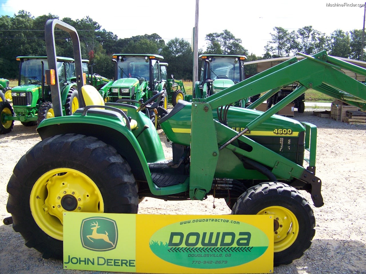 2001 John Deere 4600 Tractors Compact (140hp.) John Deere