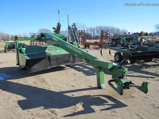 2005 John Deere 735
