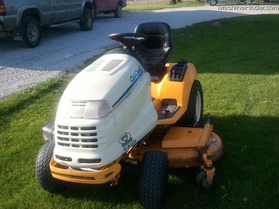 1999 Cub Cadet 3225