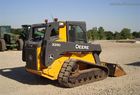 2010 John Deere 329D