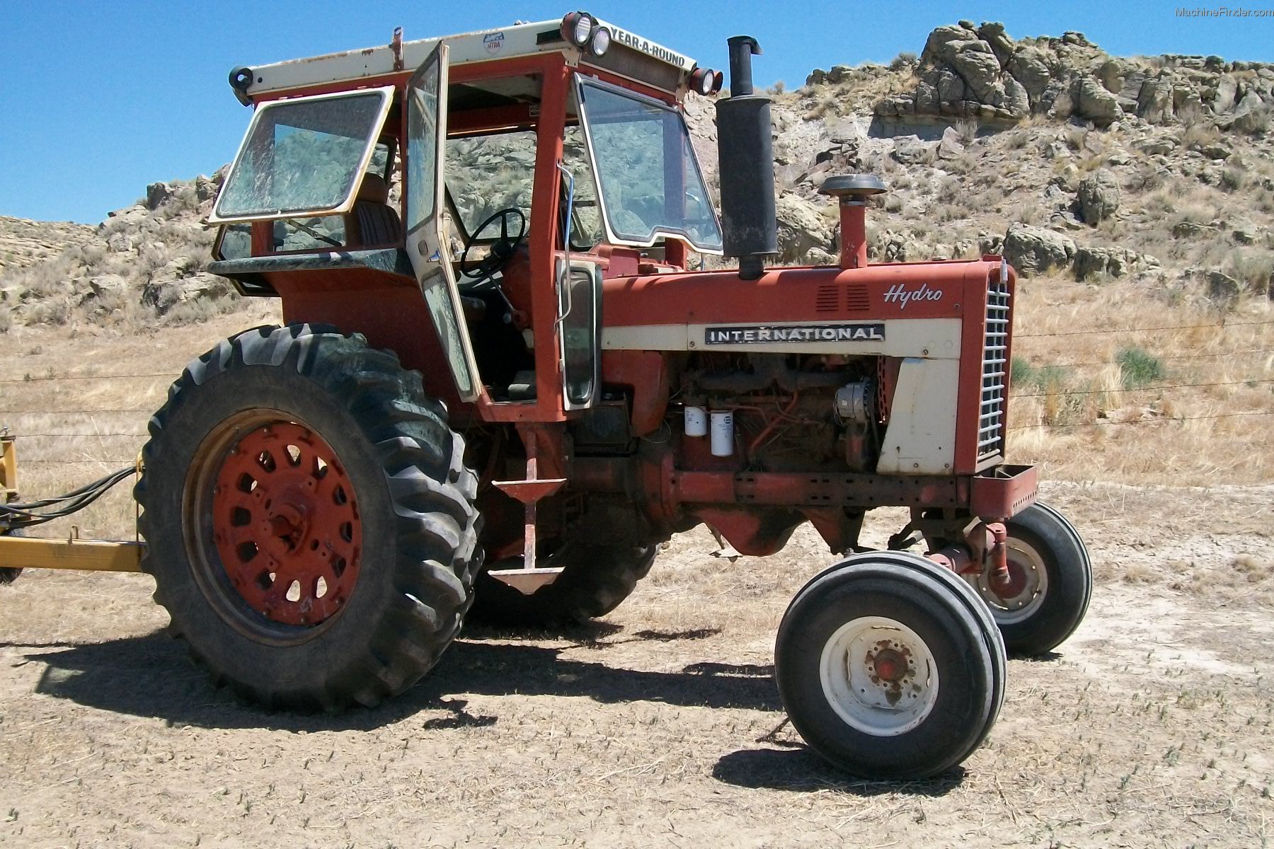 1970 International Harvester 1026 Hydro Tractors Row Crop (+100hp