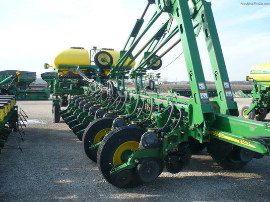 2007 John Deere 1770NT
