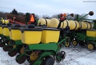 1995 John Deere 7200