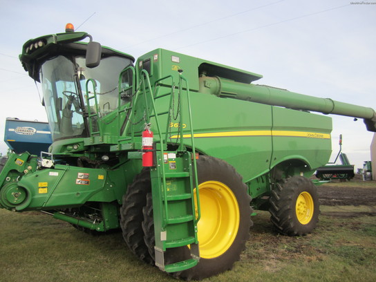 2012 John Deere S670