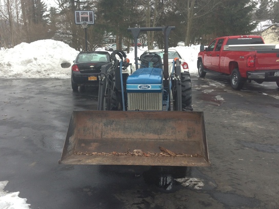 1985 New Holland 1910