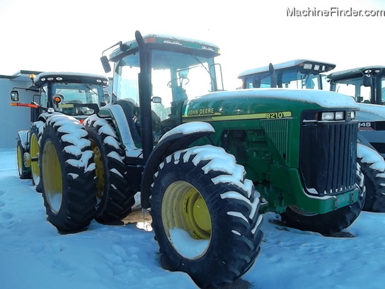 2000 John Deere 8210
