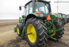 2012 John Deere 7130