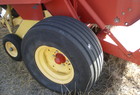 2000 New Holland 688