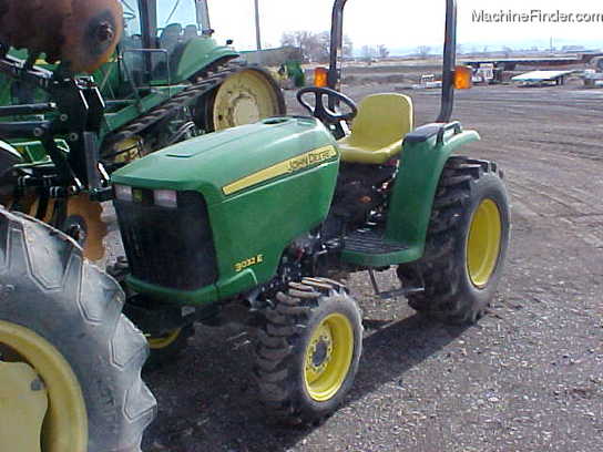 2011 John Deere 3032E