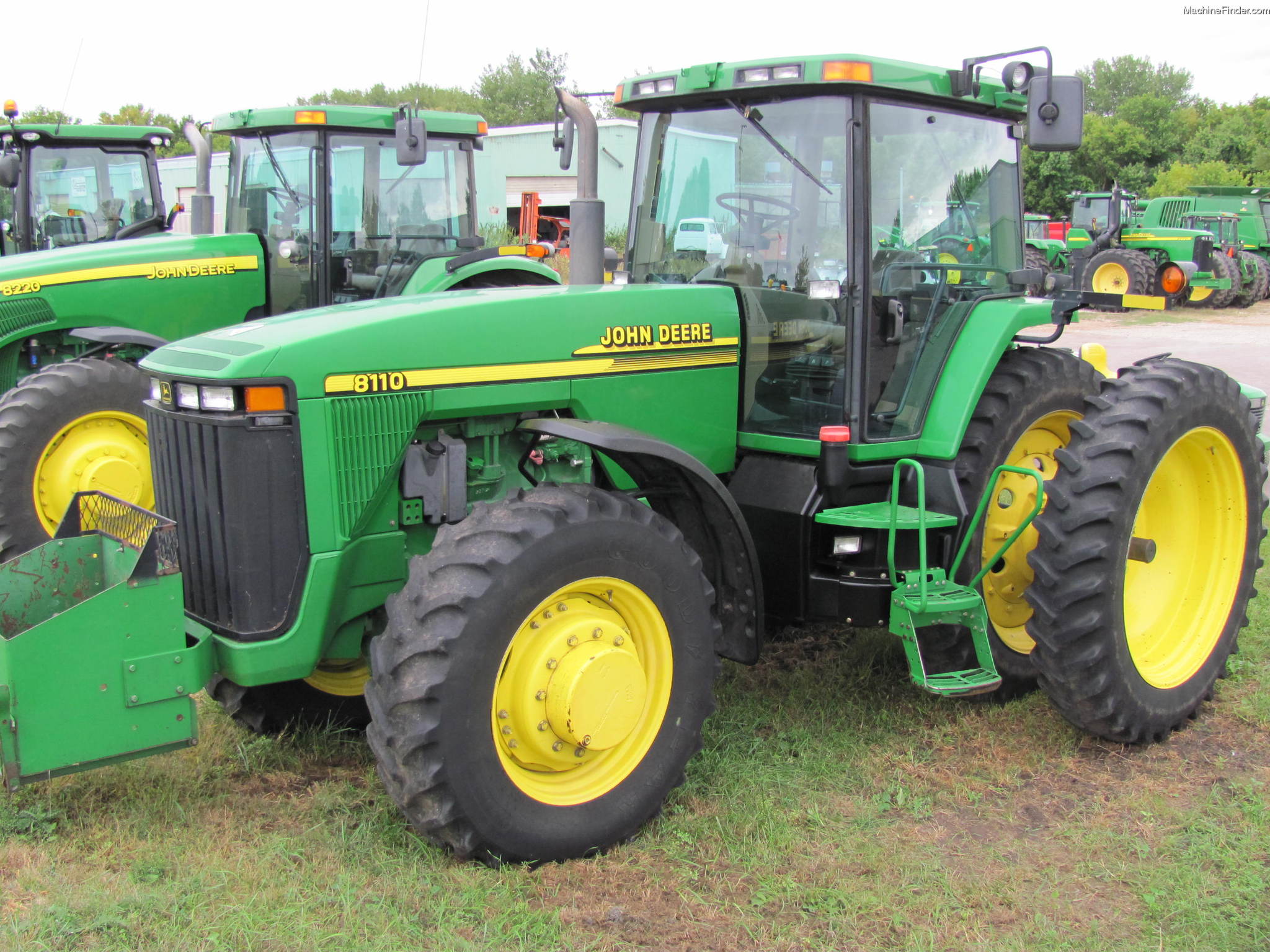 2000 John Deere 8110 Tractors Row Crop (+100hp) John Deere