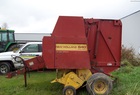 1995 New Holland 640