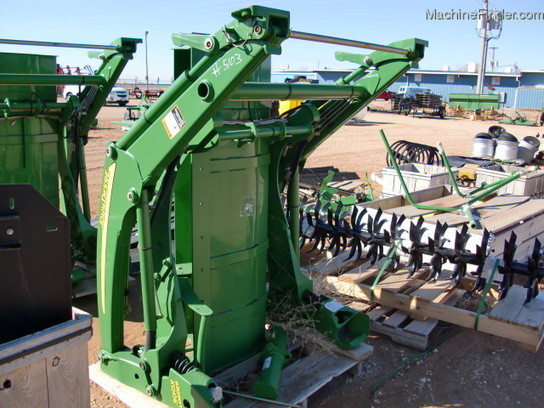 2007 John Deere 300
