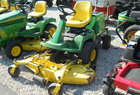  John Deere F725