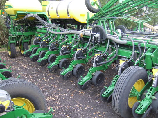  John Deere 1770