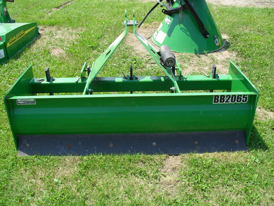 2005 Frontier BB2065