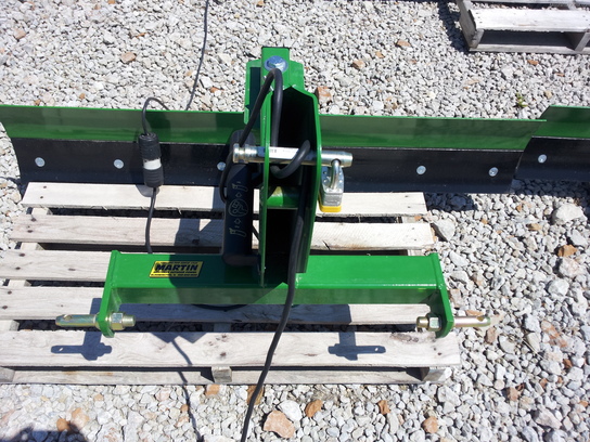 2012 Frontier RB2060L