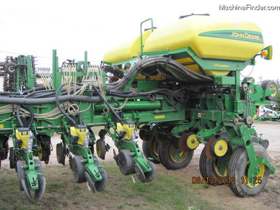 2005 John Deere 1770NT