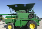 1985 John Deere 8820