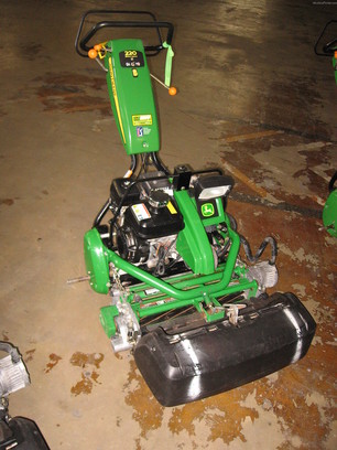 2009 John Deere 220E