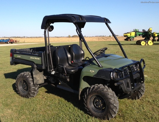 2011 John Deere XUV 825I OLIVE