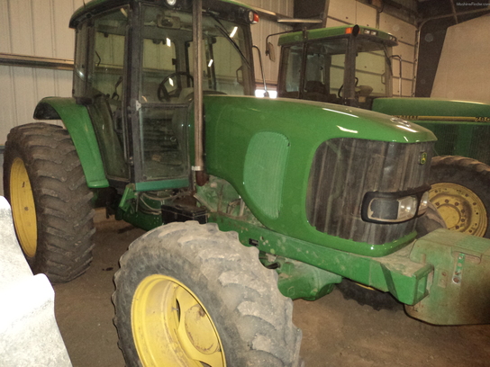 2003 John Deere 6715 Cab
