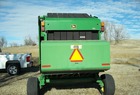 2001 John Deere 567
