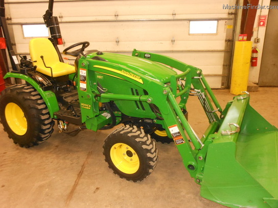 2010 John Deere 2320