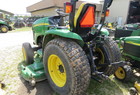 2010 John Deere 3320