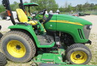 2010 John Deere 3320