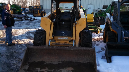 2007 John Deere 328