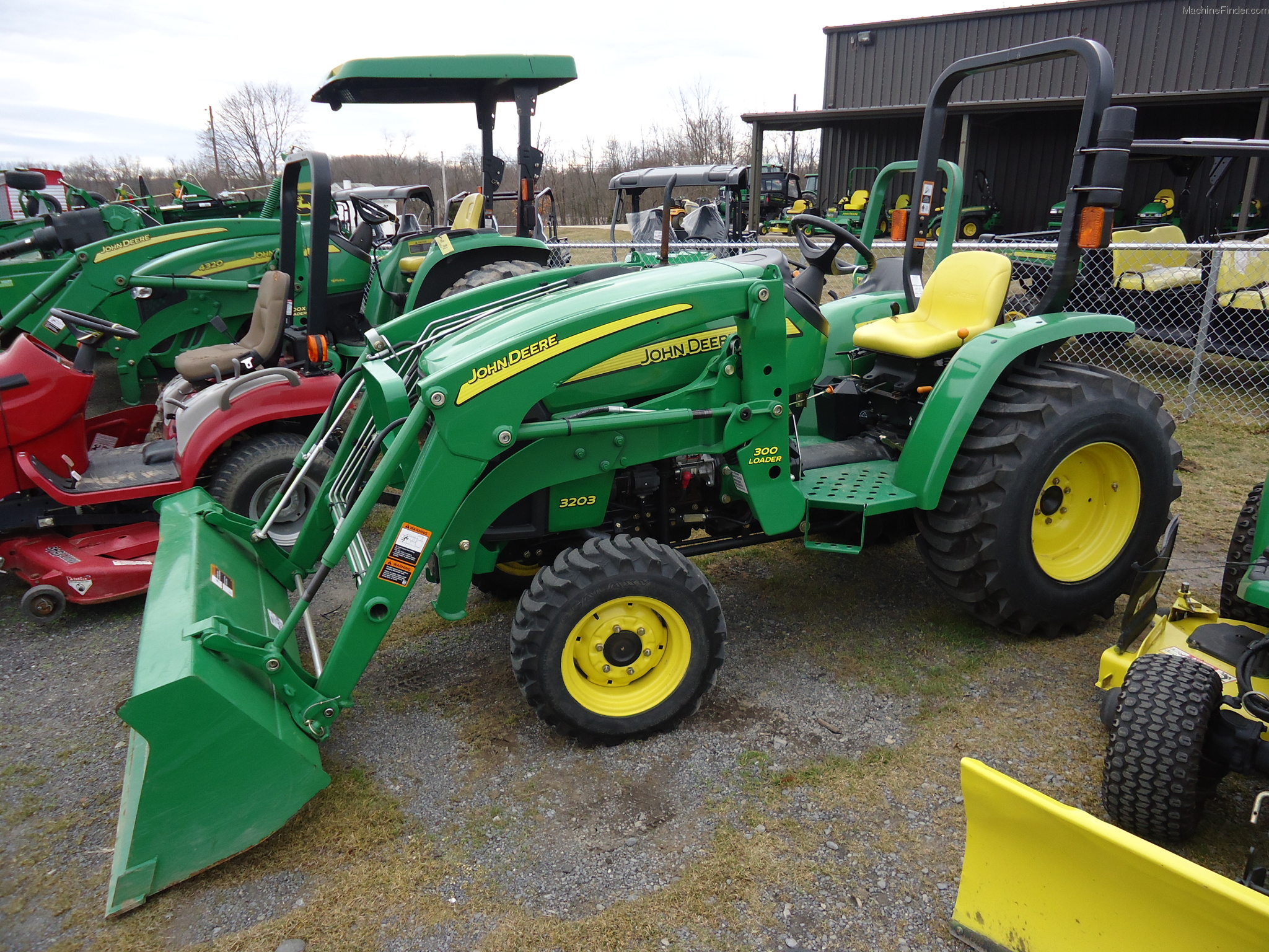 2008 John Deere 3203 Tractors Compact (140hp.) John Deere