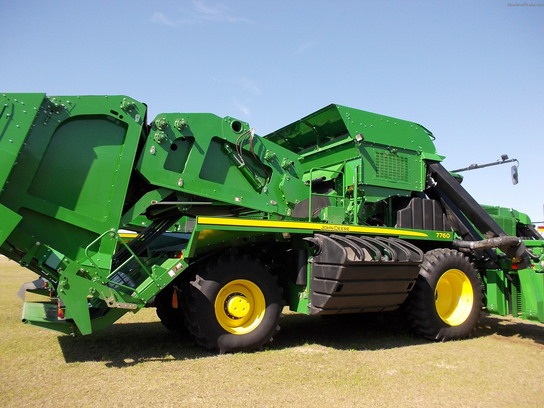 2012 John Deere 7760