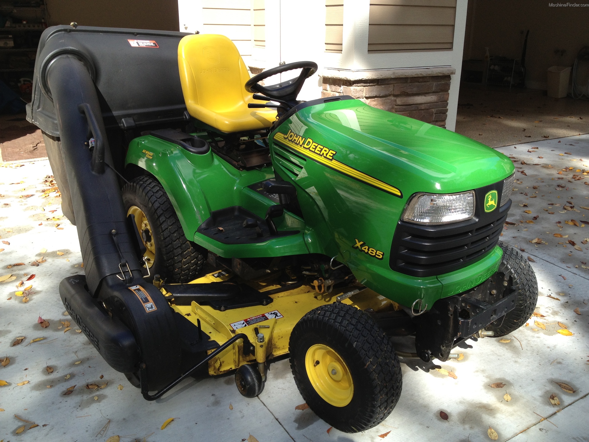 2002 John Deere X485 Lawn & Garden and Commercial Mowing John Deere