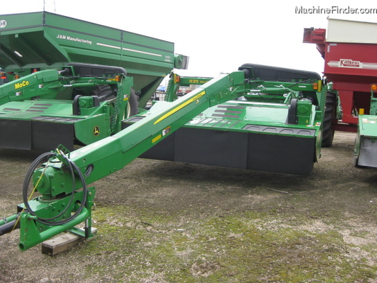 2010 John Deere 835