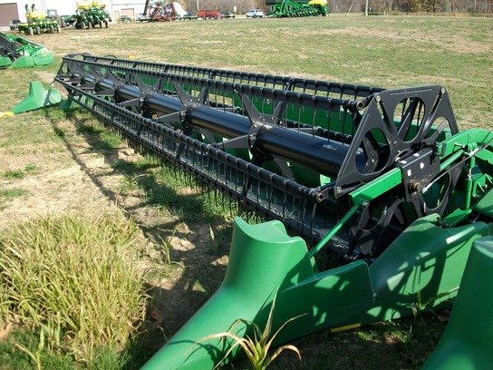 2009 John Deere 635F