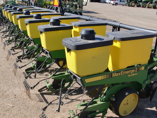 1994 John Deere 7300