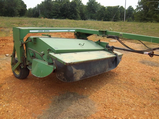  John Deere 1327