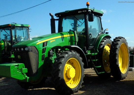 2010 John Deere 8245R