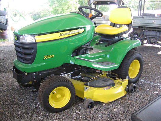 2012 John Deere X320