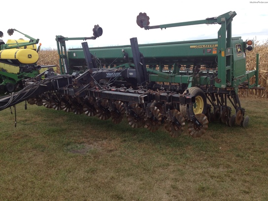 1997 John Deere 1520