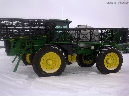 2011 John Deere 4930