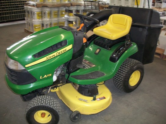 2008 John Deere LA115