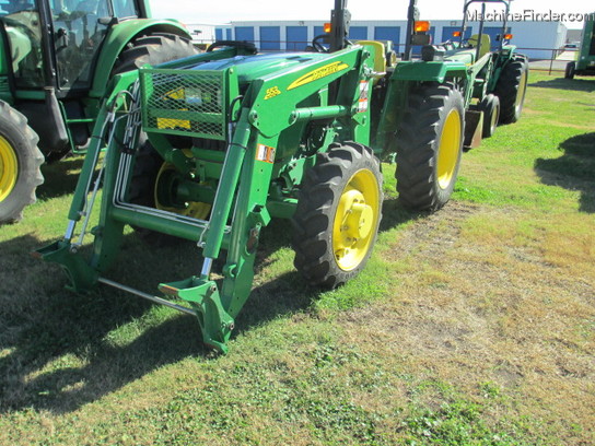2011 John Deere 5045E