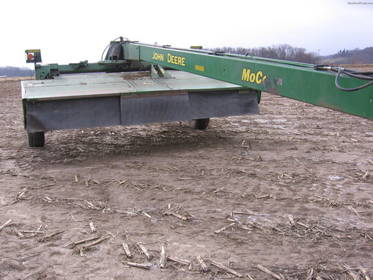 2003 John Deere 946