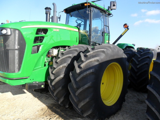 2011 John Deere 9430