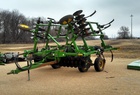 2001 John Deere 714