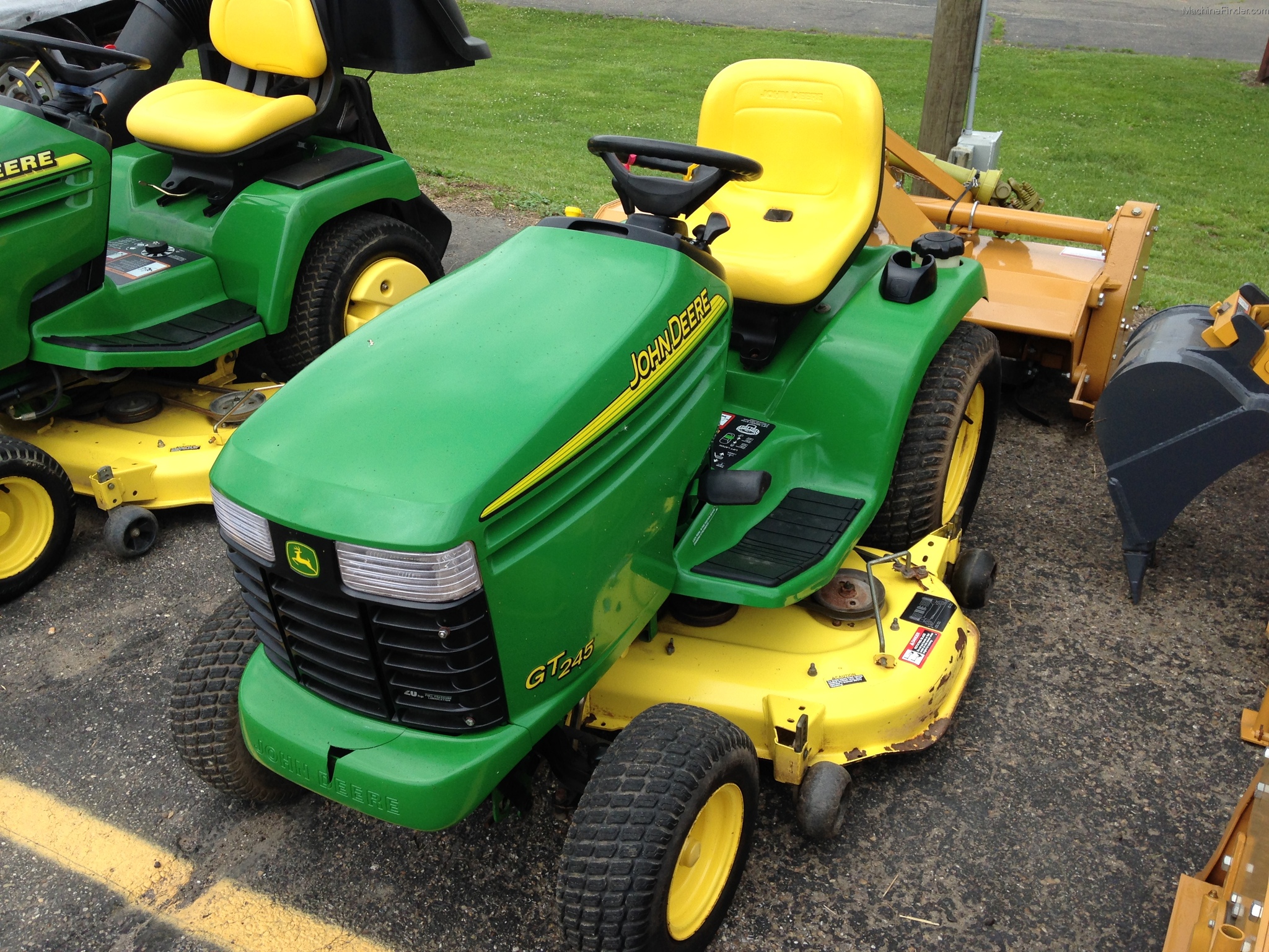 2005 John Deere GT245 Lawn & Garden and Commercial Mowing John Deere MachineFinder