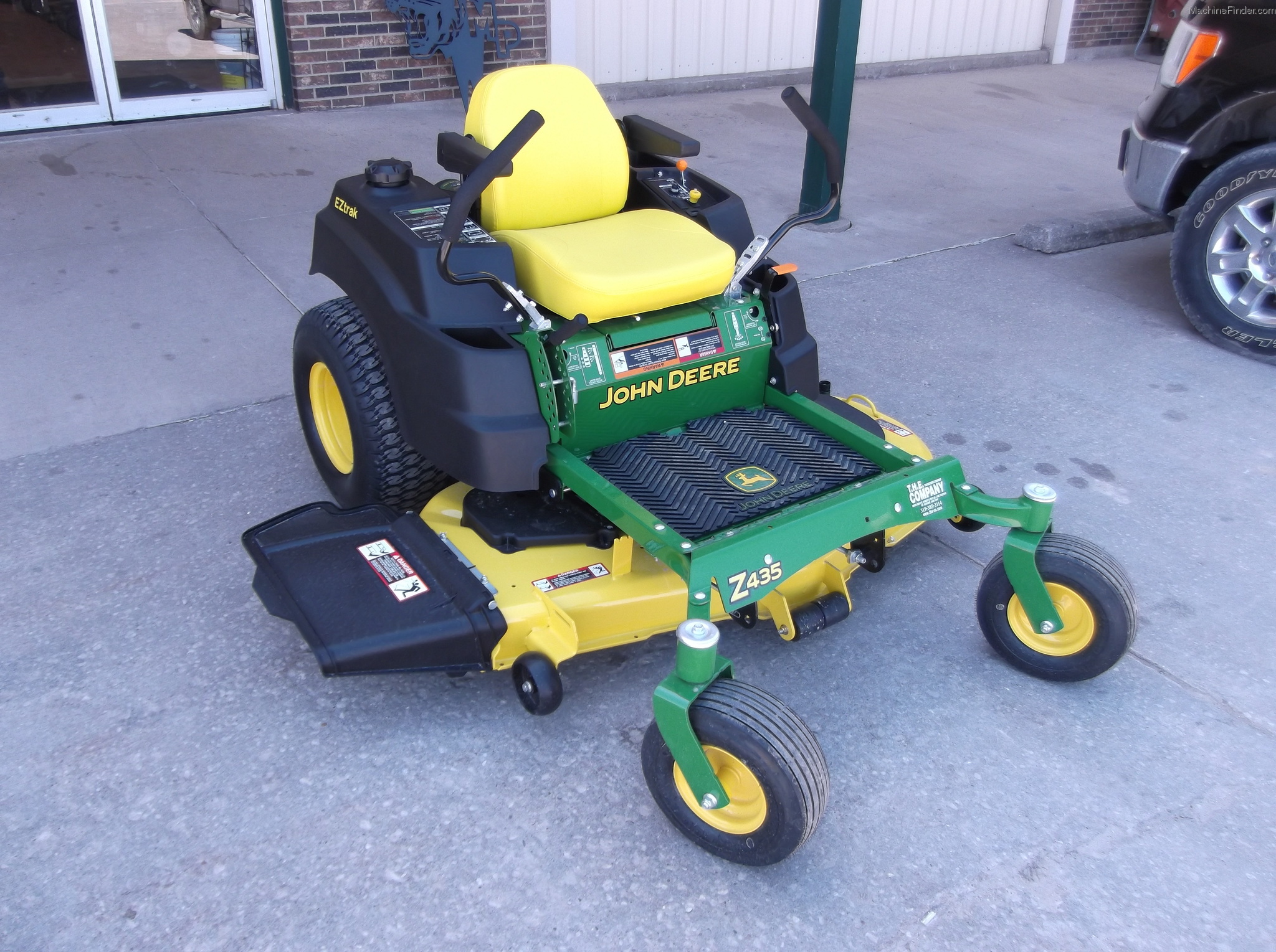 2015 John Deere Z435 Lawn & Garden and Commercial Mowing John Deere