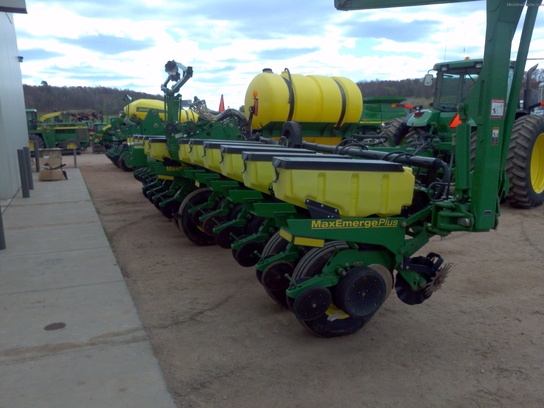 2003 John Deere 1770NT